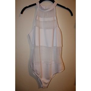 ⚪️WHITE BODYSUIT⚪️